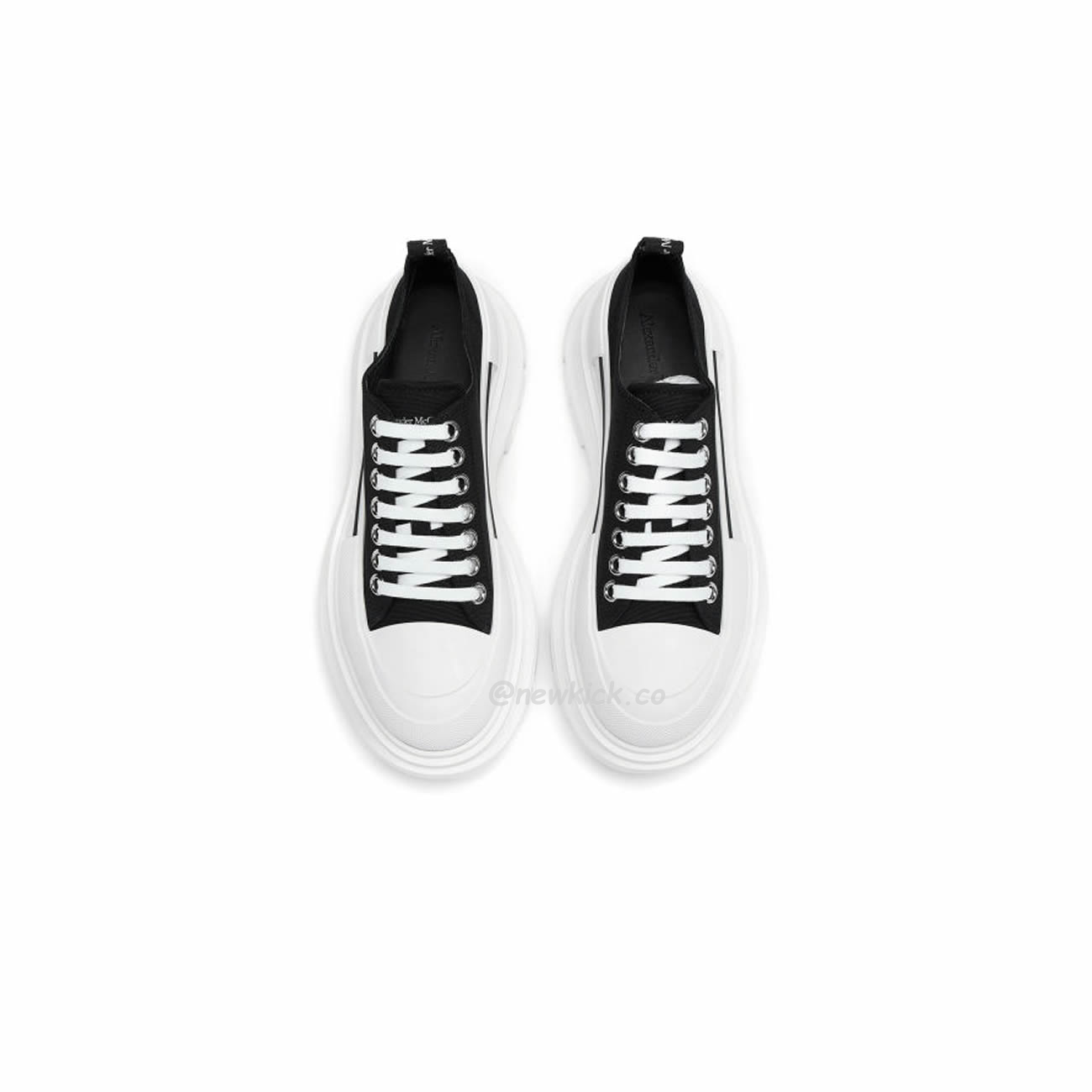 Alexander Mcqueen Tread Slick Low Lace Up Black White (5) - newkick.cc